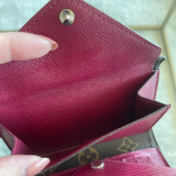 Louis Vuitton Epi Monogram Marie-Lou Compact Wallet ‘Fuchsia’ - Picture 7 of 12